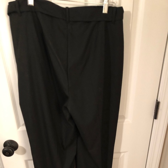 NWT size 14 New York & Co dress pants with belt - Picture 5 of 5